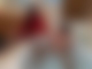 mia_lay