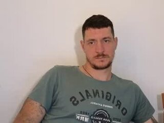 tattooedhunk_