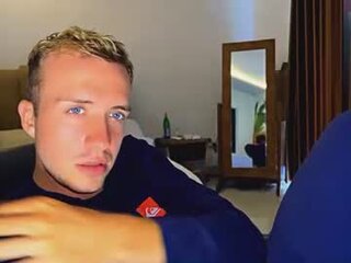 tommy_cumfinger